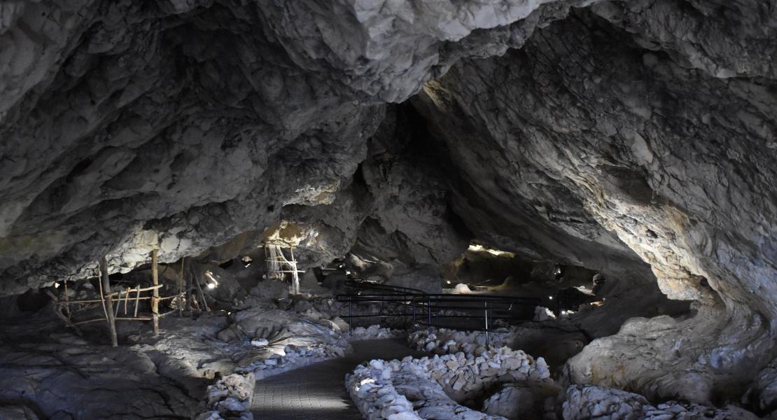 Cueva de las Ventanas