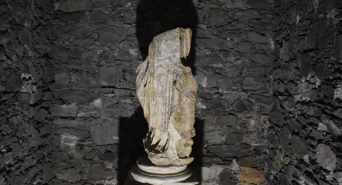 Estatua de la diosa Minerva
