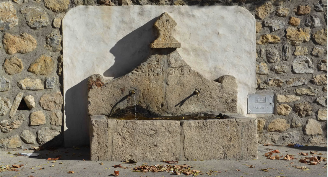 Fuente en Calle Carretera - Fotografía: Ayuntamiento de Válor